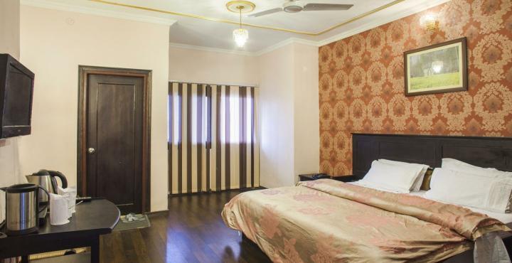 Hotel Pride Continental Srīnagar Dış mekan fotoğraf